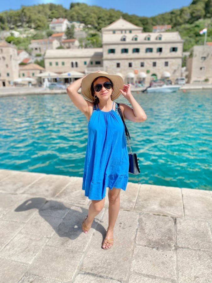 different styles of linen vacation dresses including maxi midi and wrap for travel